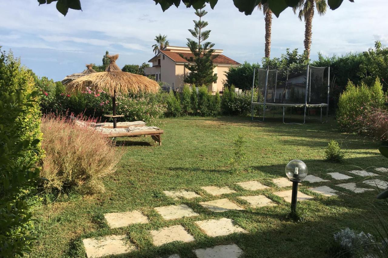 Casa Nina Lägenhet Villapiana Exteriör bild